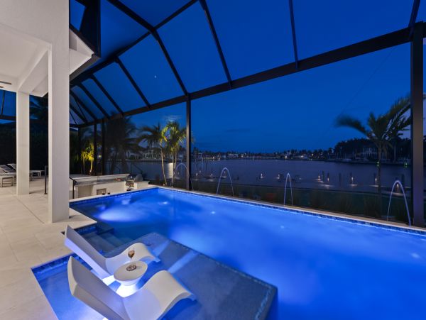 Marco Island 4 Bedroom Vacation Home With Pool & Spa