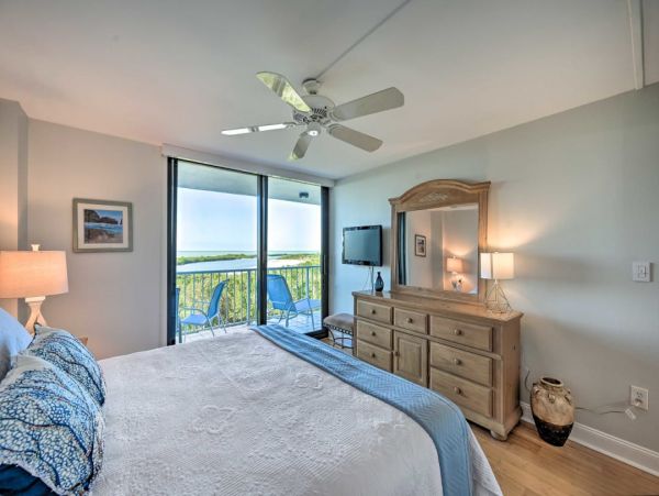 Marco Island Two Bedroom Gulf View Vacation Condo