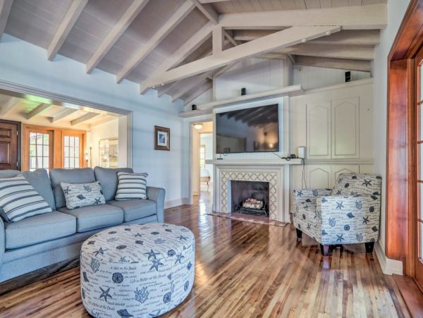 Canal Front Family Friendly Fort Lauderdale Home Sleeps 9