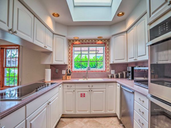 Canal Front Family Friendly Fort Lauderdale Home Sleeps 9