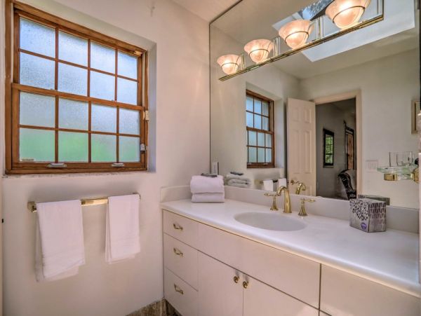 Canal Front Family Friendly Fort Lauderdale Home Sleeps 9