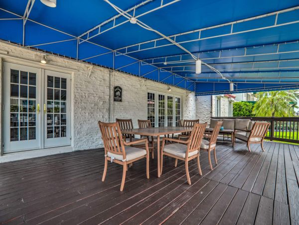 Canal Front Family Friendly Fort Lauderdale Home Sleeps 9