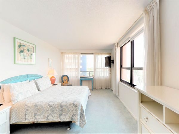 Ocean Views Vacation Condo in Miami Beach Two Bedrooms