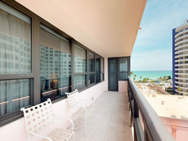 Ocean Views Vacation Condo in Miami Beach Two Bedrooms