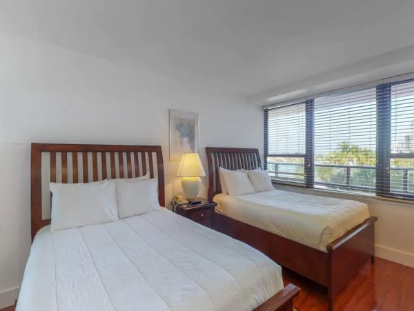 Miami Two Bedroom Waterfront Vacation Condo Sleeps Six