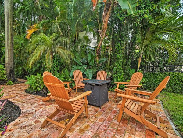 Elegant 4 Bedroom Vacation Home with Pool in Fort Lauderdale