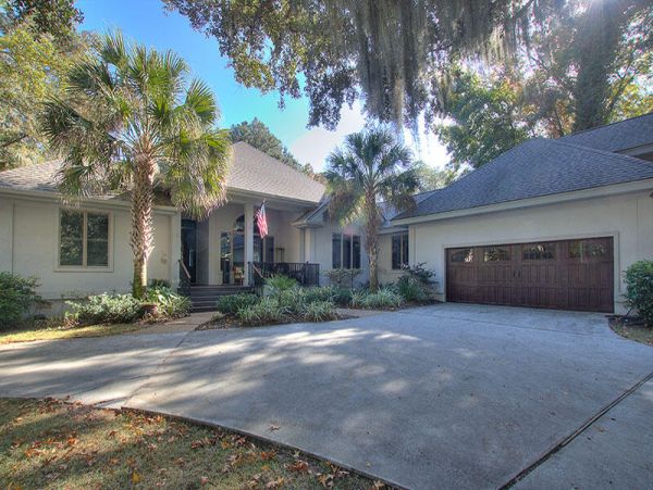 Cozy Four Bedroom Vacation Home in Hilton Head Sleeps 12