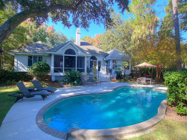 Cozy Four Bedroom Vacation Home in Hilton Head Sleeps 12
