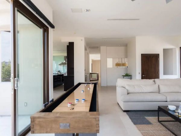 Luxury Vacation Home in Paradise Valley 6 Bedrooms With Pool