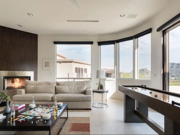 Luxury Vacation Home in Paradise Valley 6 Bedrooms With Pool