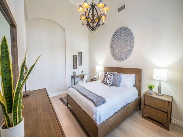 Arizona Six Bedroom Luxury Vacation Home With Private Pool