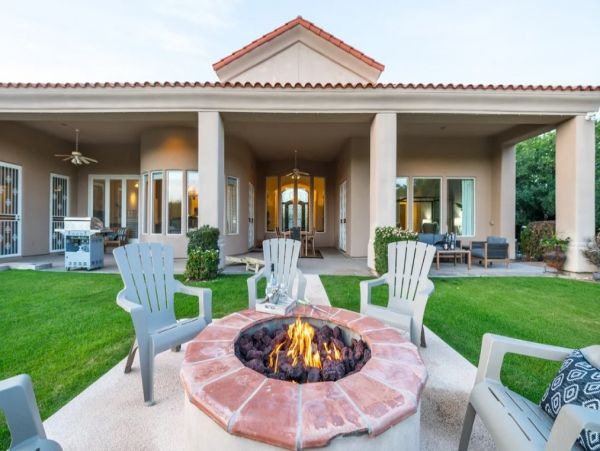 Arizona Six Bedroom Luxury Vacation Home With Private Pool