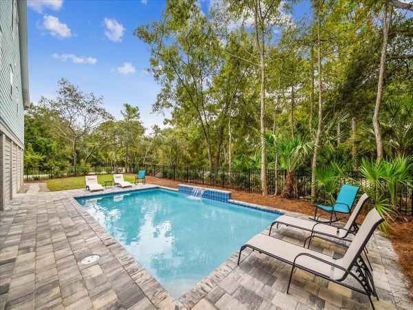 Hilton Head 5 Bedroom Home with Heated Salt Water Pool