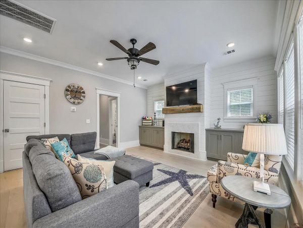 Hilton Head 5 Bedroom Home with Heated Salt Water Pool