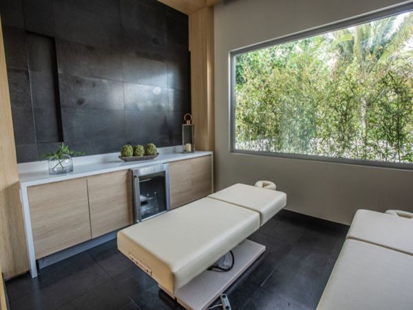 Seven Bedroom Luxury Villa with Private Pool and Great Views
