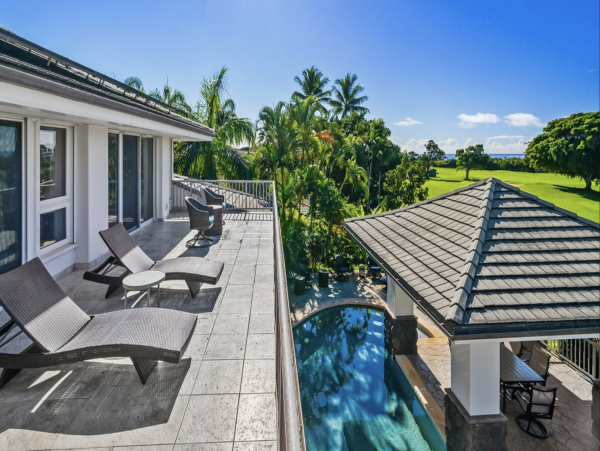Three Bedroom Golf Course View Vacation Home in Koloa