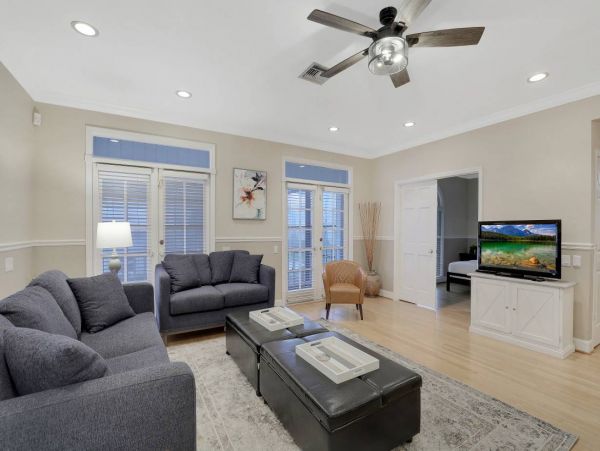 Luxury Marco Island Vacation Home with  Pool & Boat Dock