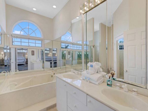 Luxury Marco Island Vacation Home with  Pool & Boat Dock