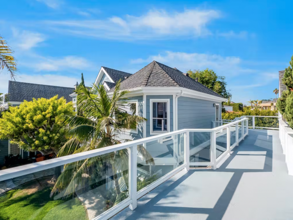 Ocean Views Seven Bedrooms Vacation Home in La Jolla