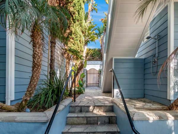 Ocean Views Seven Bedrooms Vacation Home in La Jolla