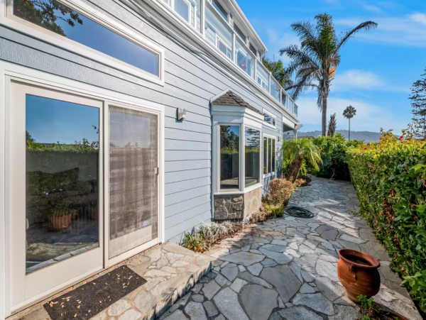 Ocean Views Seven Bedrooms Vacation Home in La Jolla