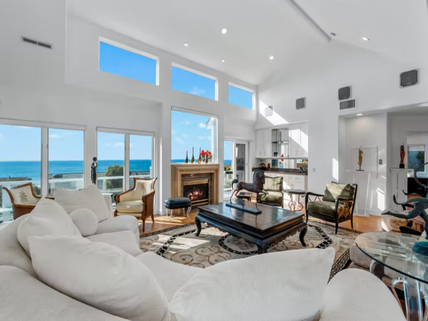 Ocean Views Seven Bedrooms Vacation Home in La Jolla