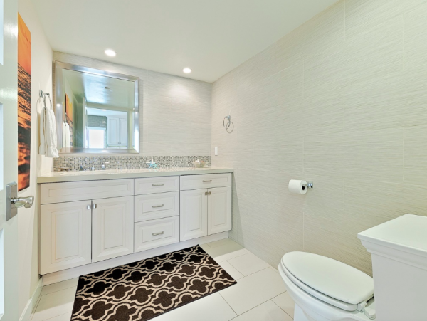 Effortless Coastal Living Just One Block from Windandsea Beach