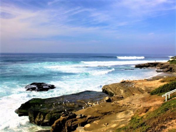 Beachfront La Jolla Vacation Condo Two Bedroom