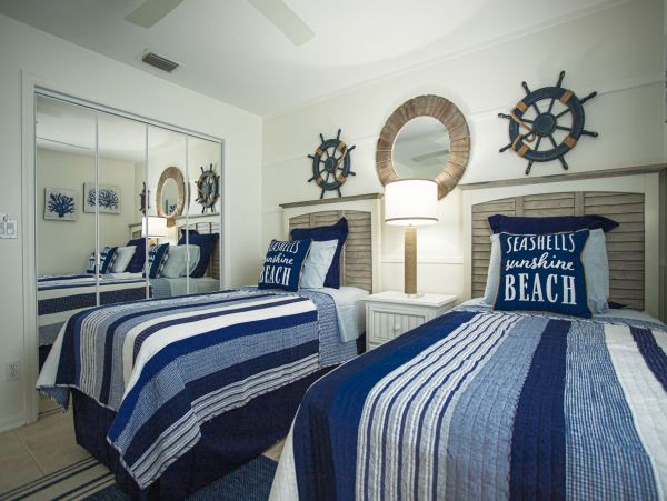 Naples Park Three Bedroom Vacation Home Sleeps Eight Guests