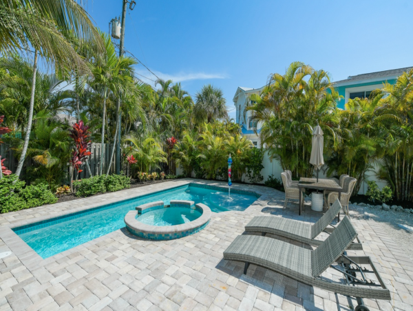 Private Pool Vacation Home Close to Beach in Anna Maria