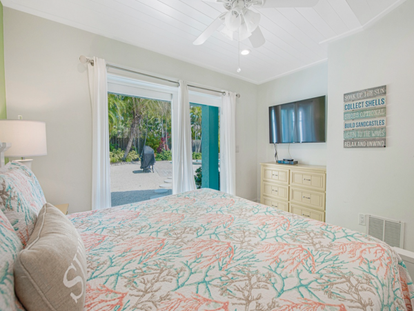 Private Pool Vacation Home Close to Beach in Anna Maria