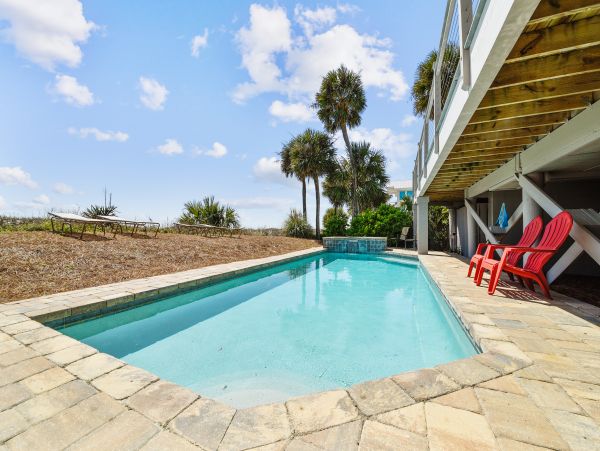 Hilton Head Four Bedroom Oceanfront Rental Sleeps 14