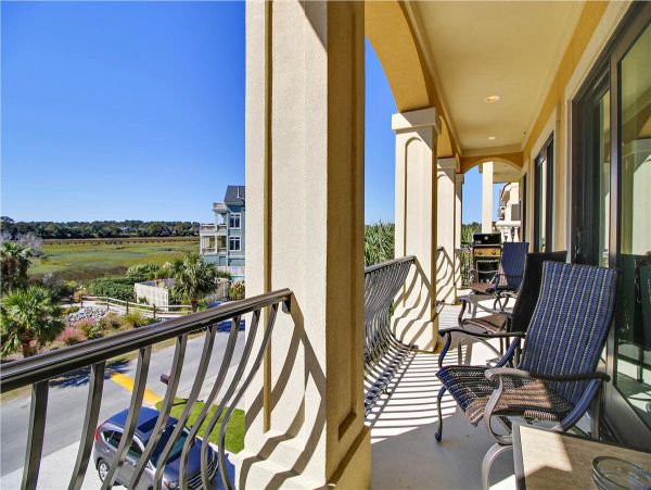 Hilton Head 4 Bdm Luxury Home Close to Bech & Indoor Pool