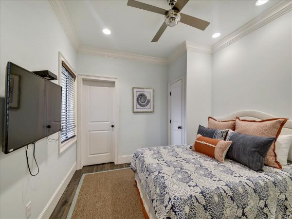 Hilton Head 4 Bdm Luxury Home Close to Bech & Indoor Pool