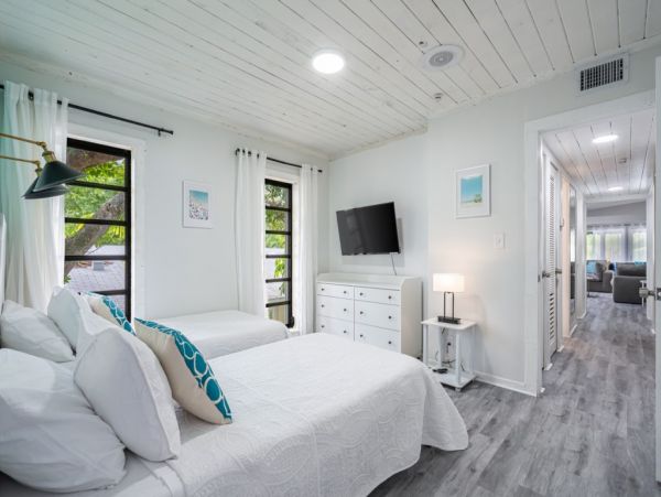 Waterfront 7 Bedroom Vacation Duplex in Fort Lauderdale