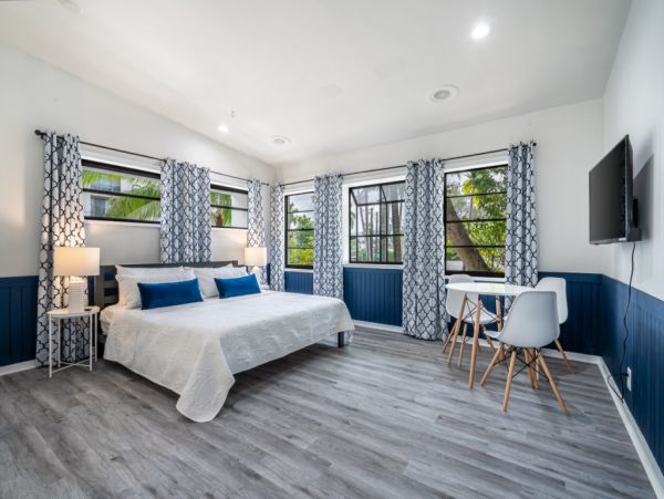 Waterfront 7 Bedroom Vacation Duplex in Fort Lauderdale