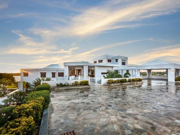 Anguilla Home 1001380