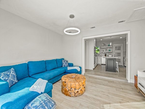 Modern Luxury Villa Canal Front in Holmes Beach 3 Bedrooms