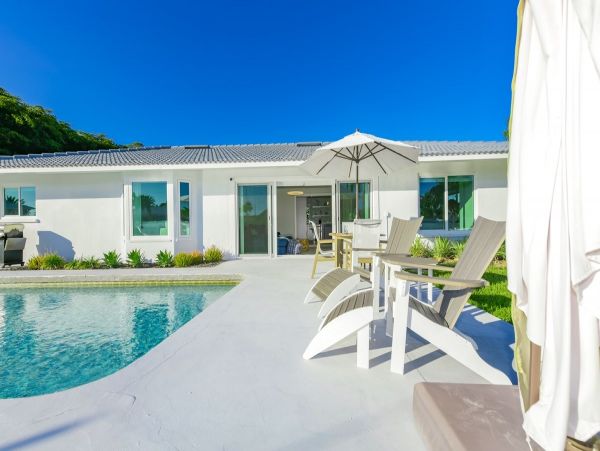 Modern Luxury Villa Canal Front in Holmes Beach 3 Bedrooms