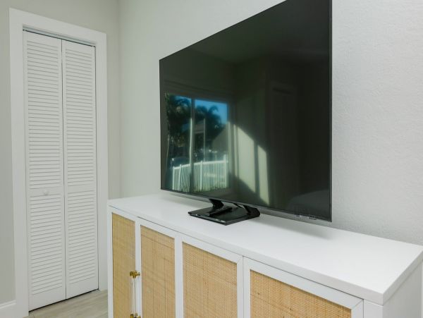 Modern Luxury Villa Canal Front in Holmes Beach 3 Bedrooms