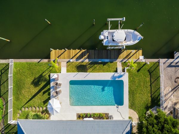 Modern Luxury Villa Canal Front in Holmes Beach 3 Bedrooms