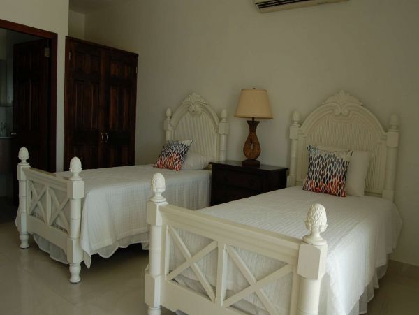 Anguilla Home 1001415