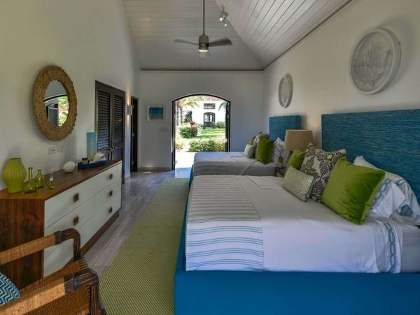 Antigua Barbuda Home 1001422