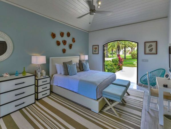 Antigua Barbuda Home 1001422