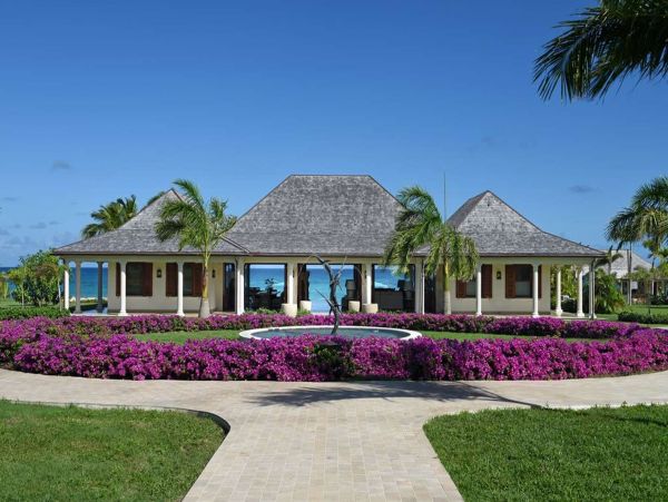 Antigua Barbuda Home 1001423
