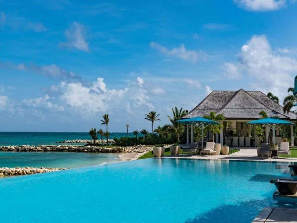 Antigua Barbuda Home 1001423