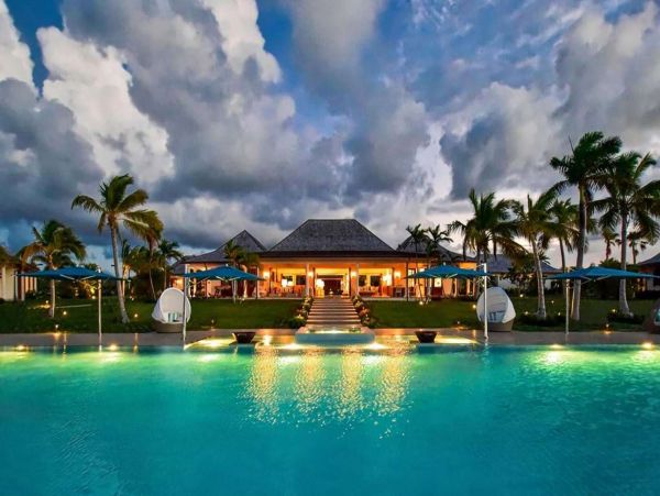 Antigua Barbuda Home 1001423