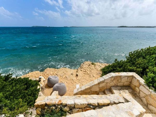 Antigua Barbuda Home 1001425