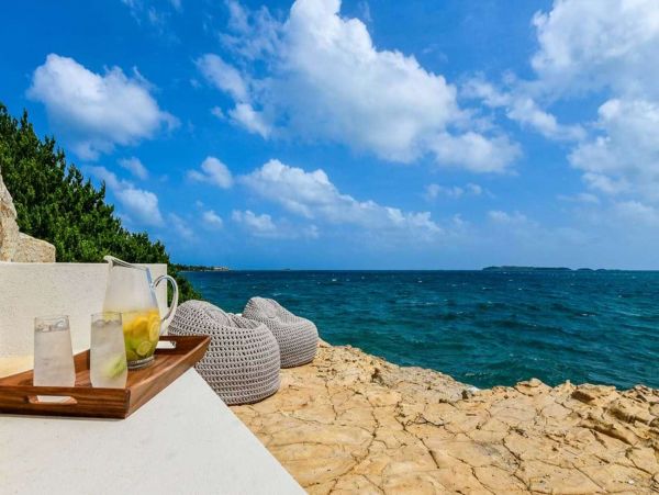 Antigua Barbuda Home 1001425