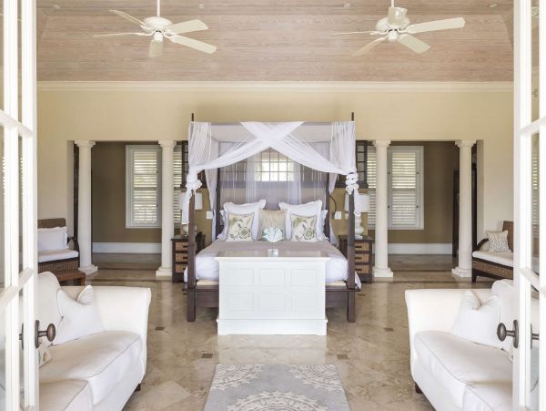 Antigua Barbuda Home 1001426